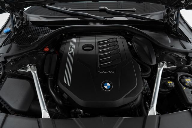 2021 BMW 7 Series 740i xDrive - 22415568 - 57