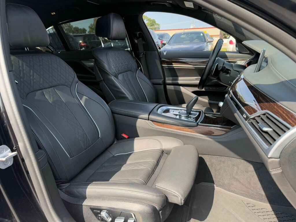 2021 Bmw 740i xDrive photo 13
