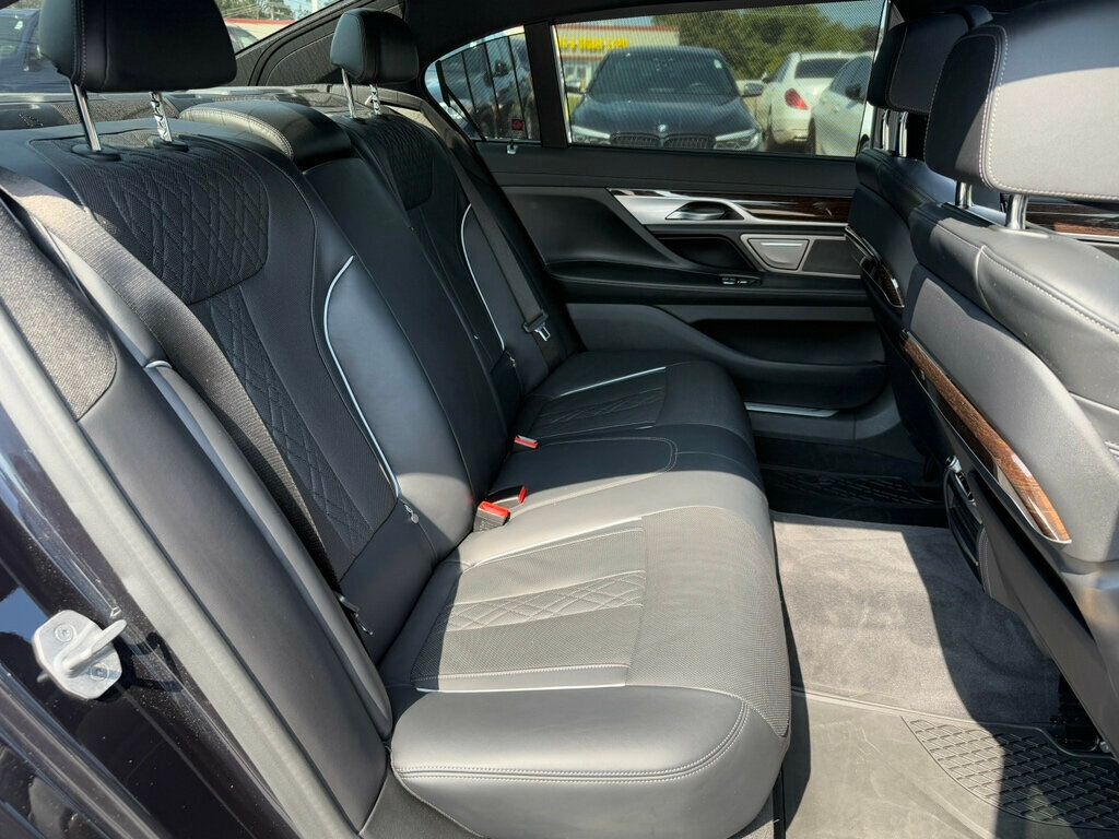 2021 Bmw 740i xDrive photo 19