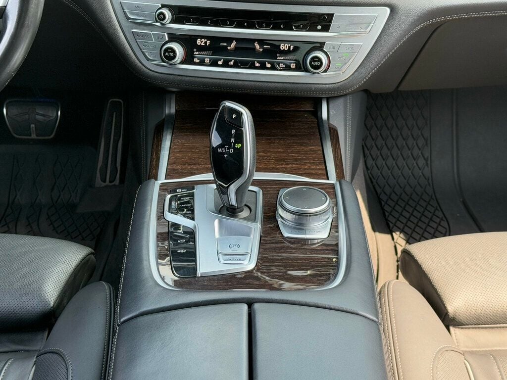 2021 Bmw 740i xDrive photo 23
