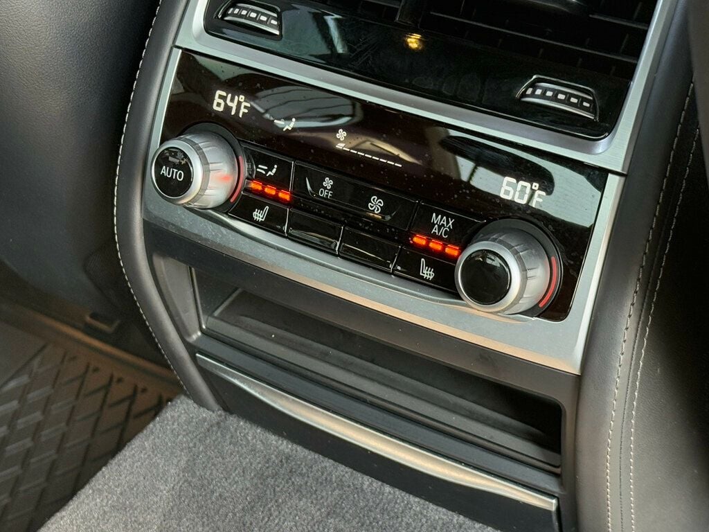 2021 Bmw 740i xDrive photo 30