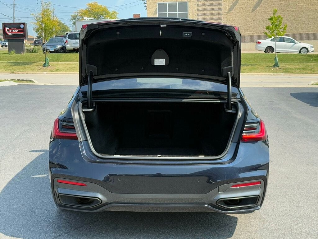2021 Bmw 740i xDrive photo 33