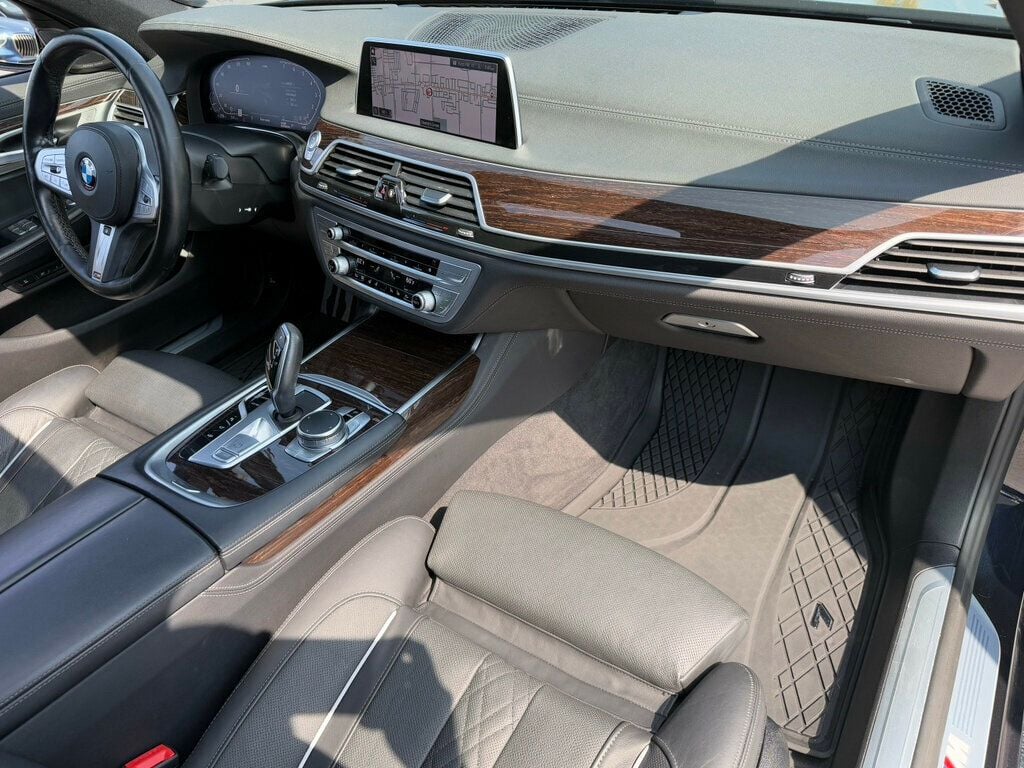 2021 Bmw 740i xDrive photo 9