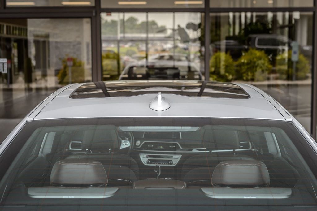 2021 BMW 7 Series 740i xDRIVE - WHITE ON BROWN - NAV - BACKUP CAM - CARPLAY  - 22858598 - 9