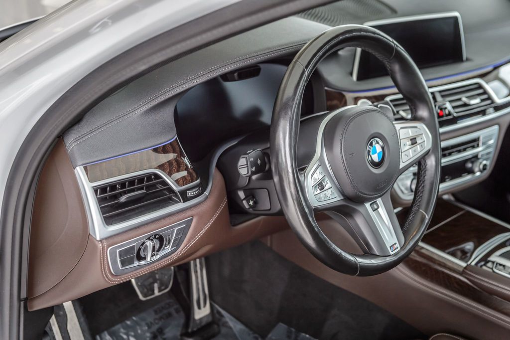 2021 BMW 7 Series 740i xDRIVE - WHITE ON BROWN - NAV - BACKUP CAM - CARPLAY  - 22858598 - 24