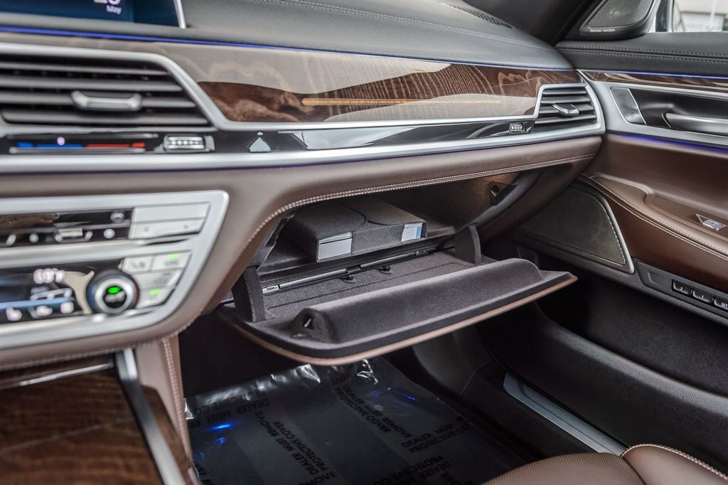 2021 BMW 7 Series 740i xDRIVE - WHITE ON BROWN - NAV - BACKUP CAM - CARPLAY  - 22858598 - 34