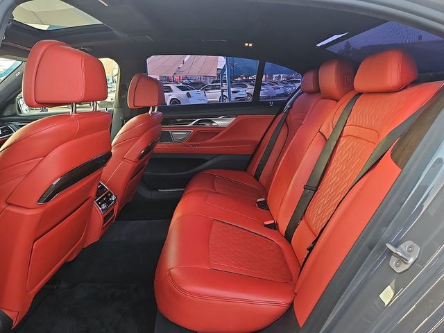 2021 BMW 7 Series 750i xDrive - 22993844 - 6