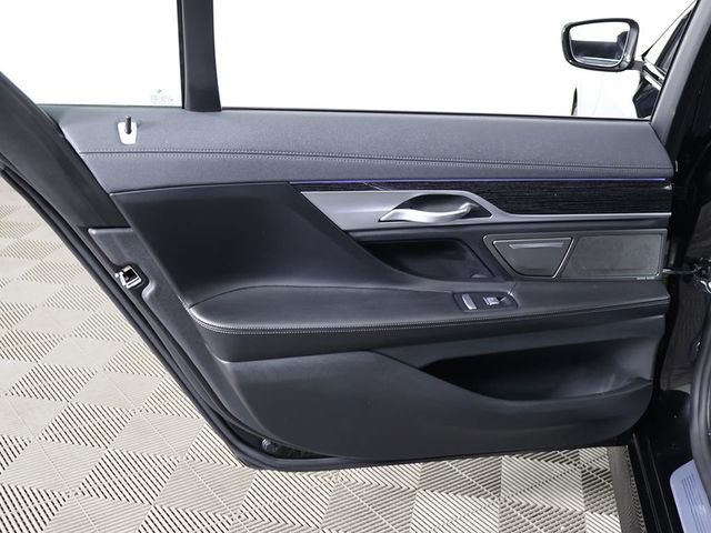 2021 BMW 7 Series 750i xDrive - 23055379 - 30