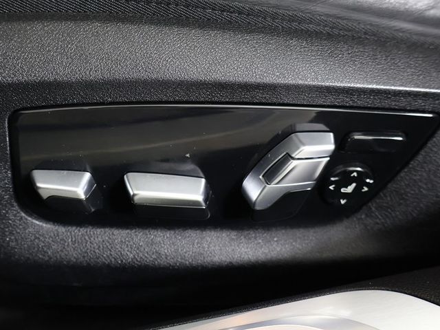 2021 BMW 7 Series 750i xDrive - 23055379 - 38