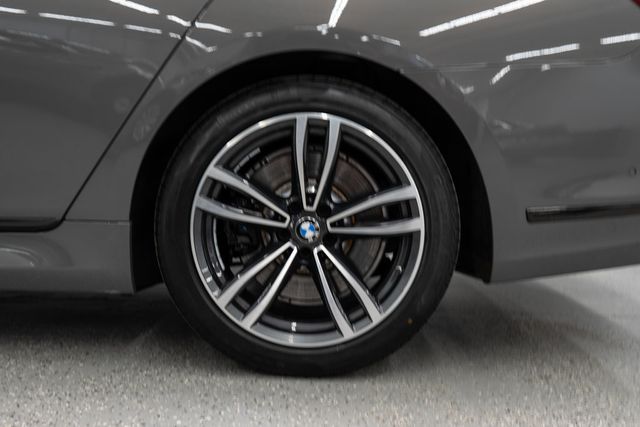 2021 BMW 7 Series 750i xDrive - 22404792 - 54