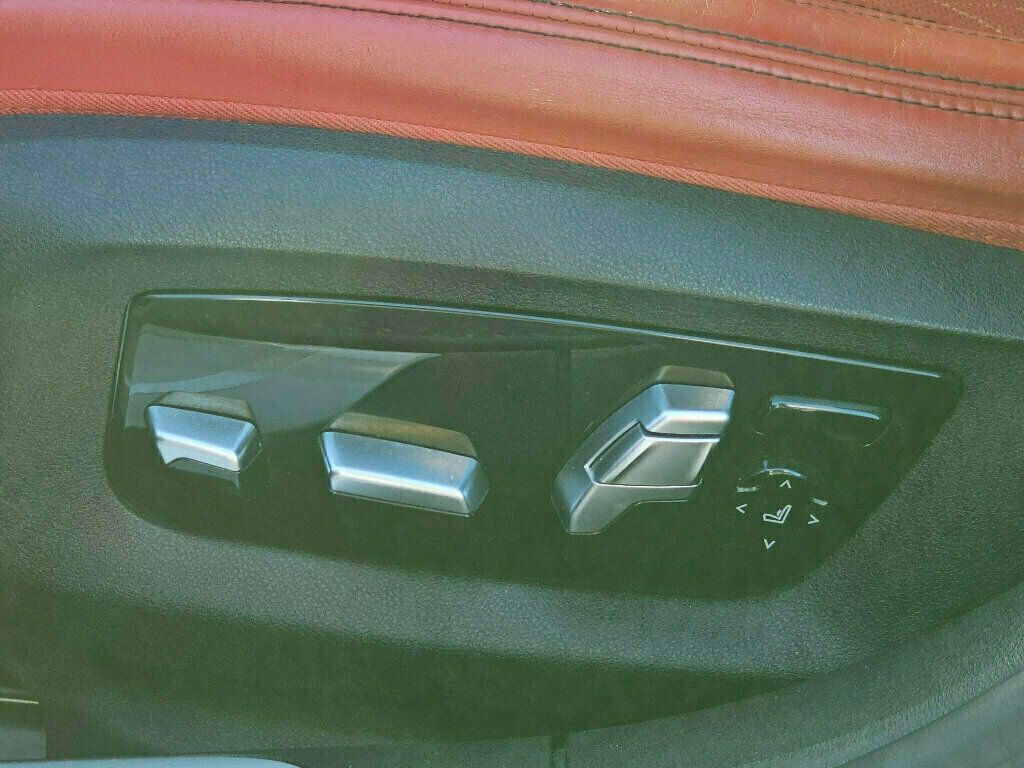 2021 BMW 7 Series 750i xDrive - 22949832 - 40