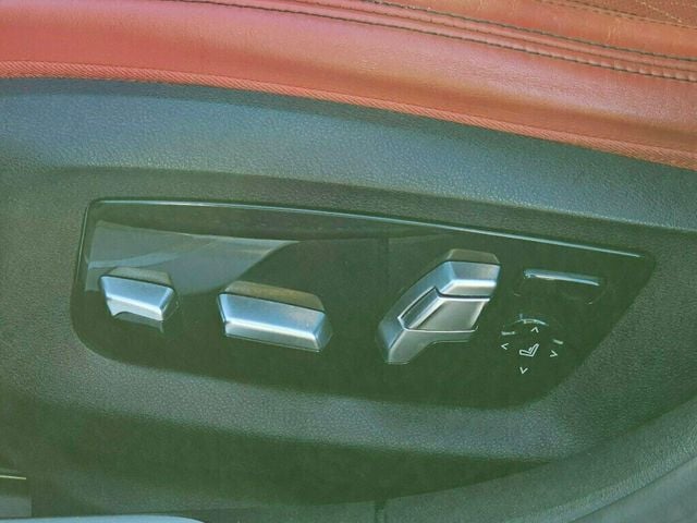 2021 BMW 7 Series 750i xDrive - 22949832 - 40