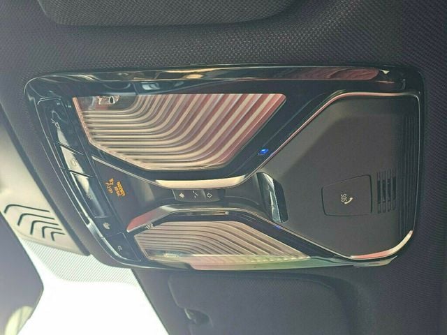 2021 BMW 7 Series 750i xDrive - 22949832 - 42