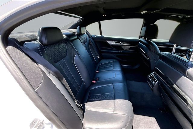 2021 BMW 7 Series xDrive - 23054990 - 13
