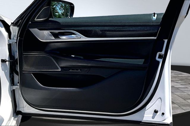 2021 BMW 7 Series xDrive - 23054990 - 15