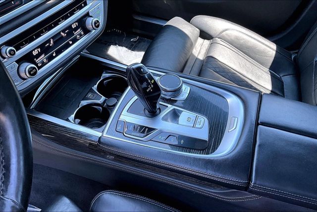 2021 BMW 7 Series xDrive - 23054990 - 32