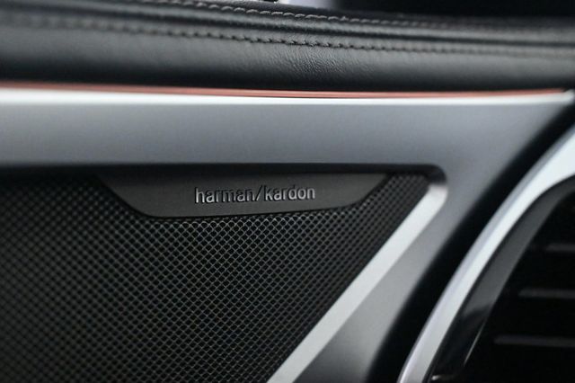 2021 BMW 8 Series 840 - 23004998 - 20