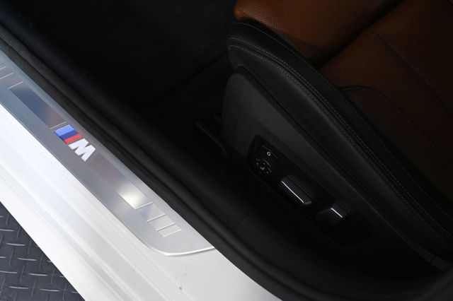 2021 BMW 8 Series 840 - 23004998 - 22