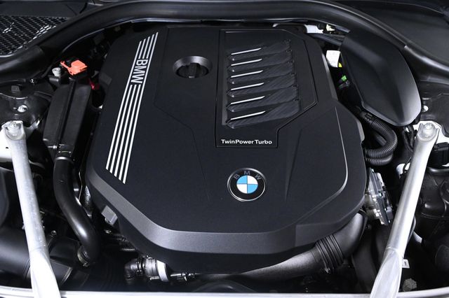 2021 BMW 8 Series 840 - 23004998 - 24