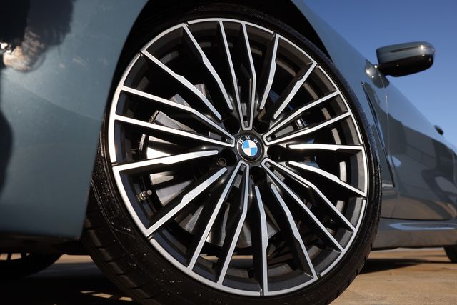2021 BMW 8 Series 840i Convertible - 22985807 - 34