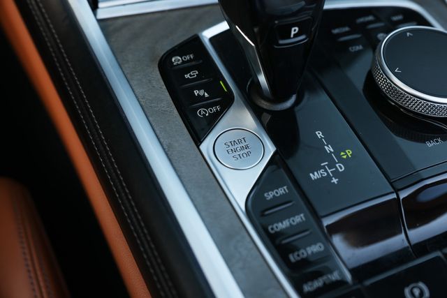 2021 BMW 8 Series 840i Convertible - 22985807 - 44