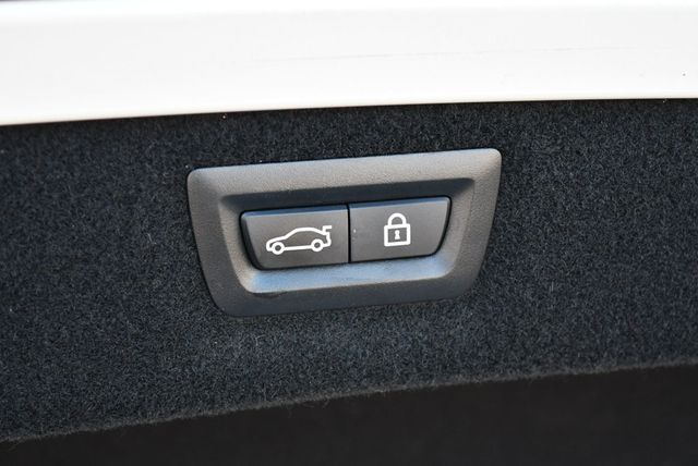 2021 BMW 8 Series 840i Convertible W/M Sport, Comfort Seating & Driving Assistance - 22983860 - 17