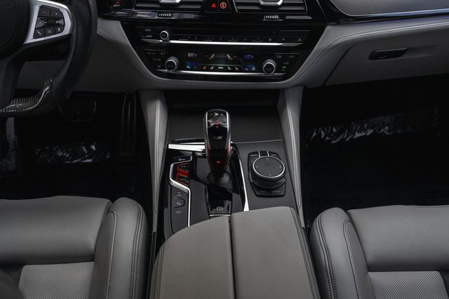 2021 BMW M5 Sedan - 22944527 - 19