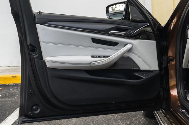 2021 BMW M5 Sedan - 22944527 - 30