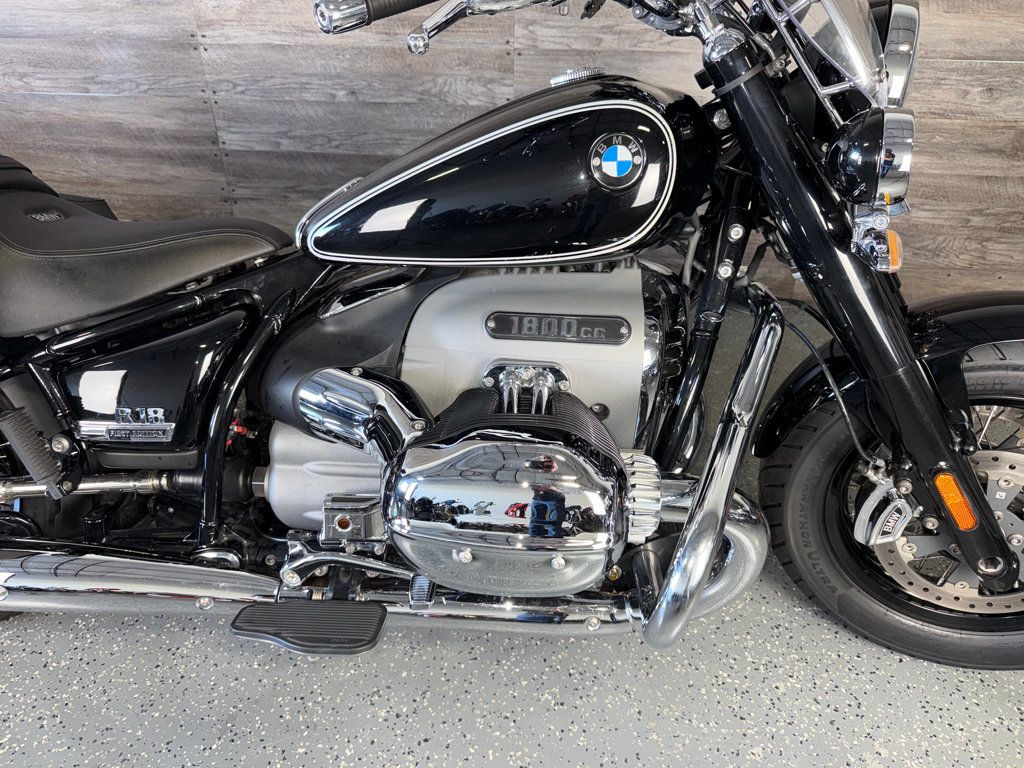 2021 BMW R 18 Classic SUPER CLEAN! - 23060436 - 4