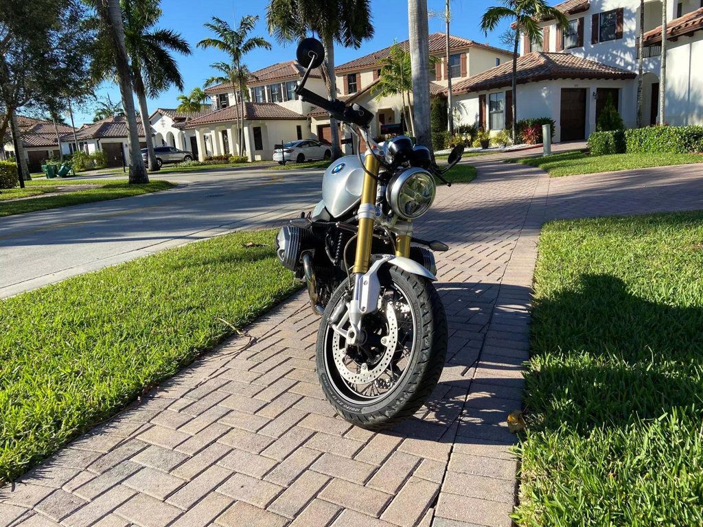 2021 BMW R NINE T  - 22576756 - 4