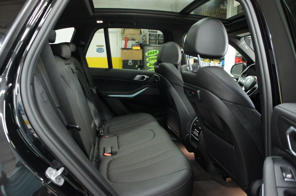 2021 BMW X5 Great Color Combo, Stunning Shape - 23030158 - 46