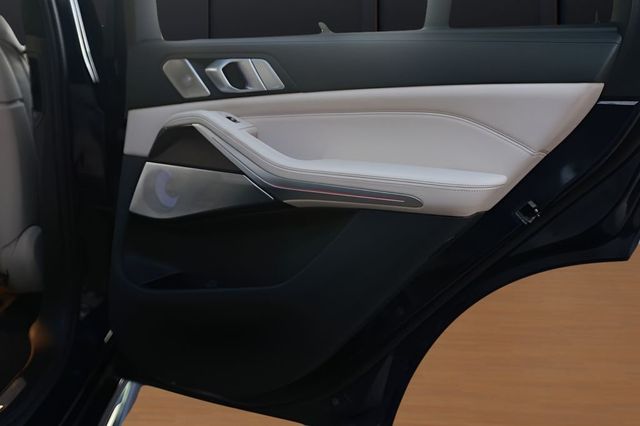 2021 BMW X5 M50i Sports Activity Vehicle - 22987623 - 21