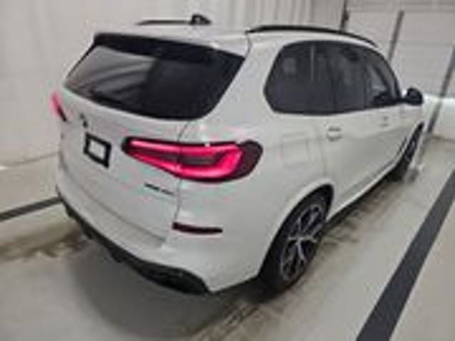 2021 BMW X5 40i photo 3