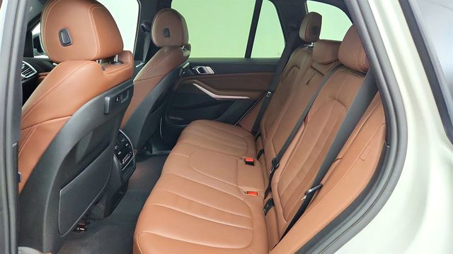 2021 BMW X5 xDrive40i SAV w/ Vernasca Leather, Convenience & Parking Assist - 23079108 - 20