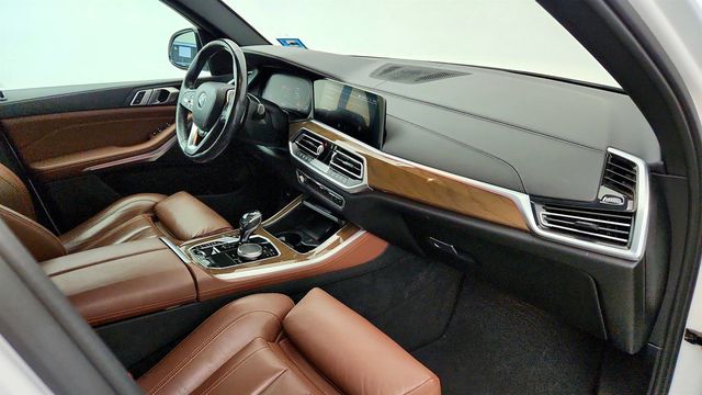 2021 BMW X5 xDrive40i SAV w/ Vernasca Leather, Convenience & Parking Assist - 23079108 - 23