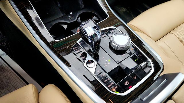 2021 BMW X5 xDrive45e Plug-In Hybrid w/ Driving Assistance Professional Pkg - 22986040 - 15