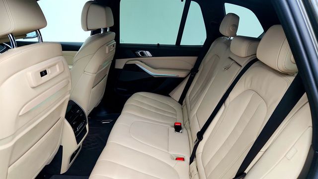 2021 BMW X5 xDrive45e Plug-In Hybrid w/ Driving Assistance Professional Pkg - 22986040 - 20