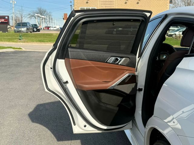 2021 BMW X6 M50i Sports Activity Coupe - 23009510 - 22