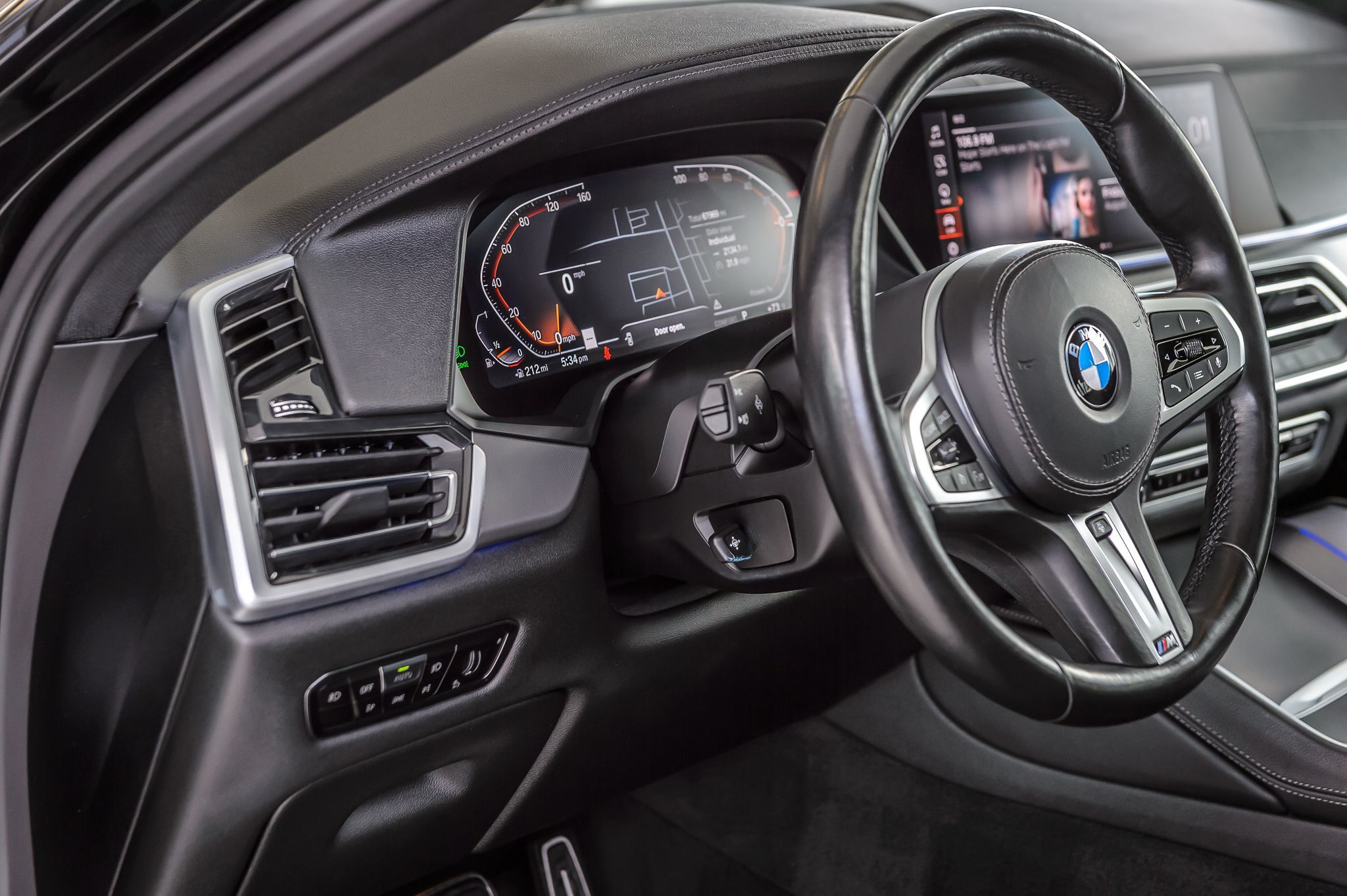 2021 Bmw X6 M photo 25