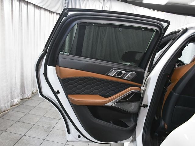 2021 BMW X6 M Base - 23030608 - 11