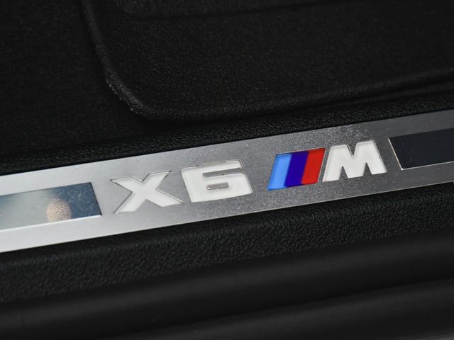 2021 BMW X6 M Base - 23030608 - 16