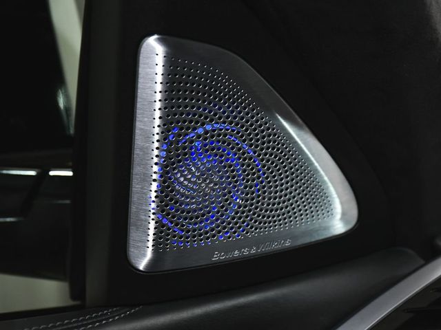 2021 BMW X6 M Base - 23030608 - 37