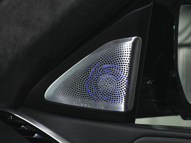 2021 BMW X6 M Base - 23030608 - 38