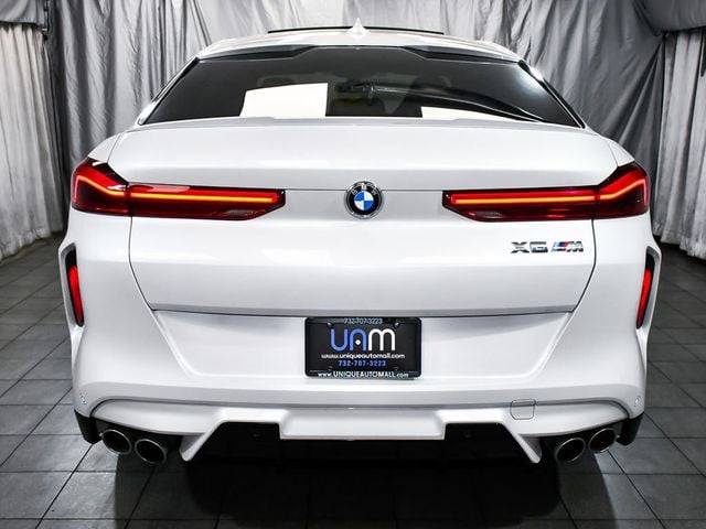 2021 BMW X6 M -'s photo