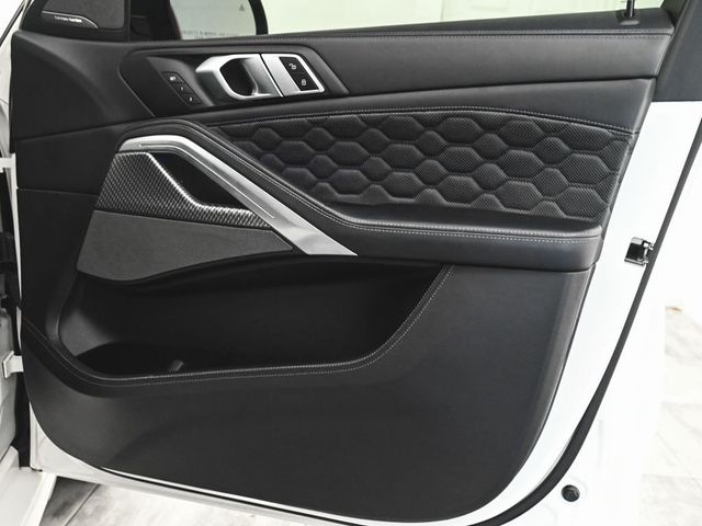 2021 BMW X6 M Base - 23041921 - 11