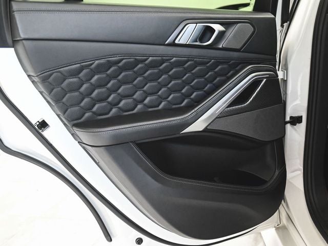2021 BMW X6 M Base - 23041921 - 12