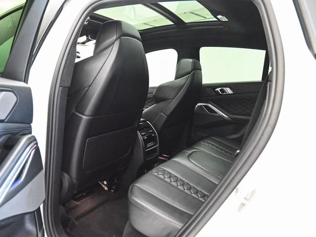 2021 BMW X6 M Base - 23041921 - 30