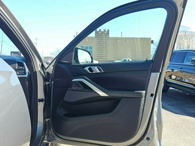 2021 BMW X6 M Sports Activity - 22986319 - 21