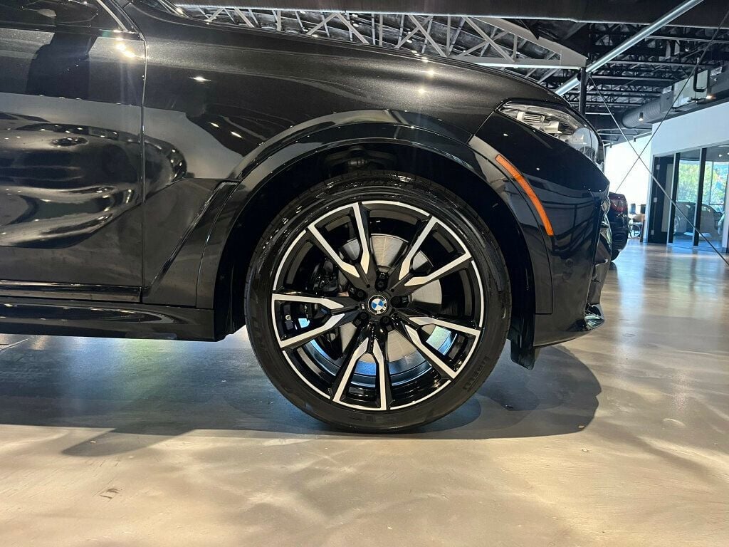 2021 BMW X7 CaptainsChairs/M SportPkg/DrivingAssistanceProPkg/ExecutivePkg - 22628787 - 31