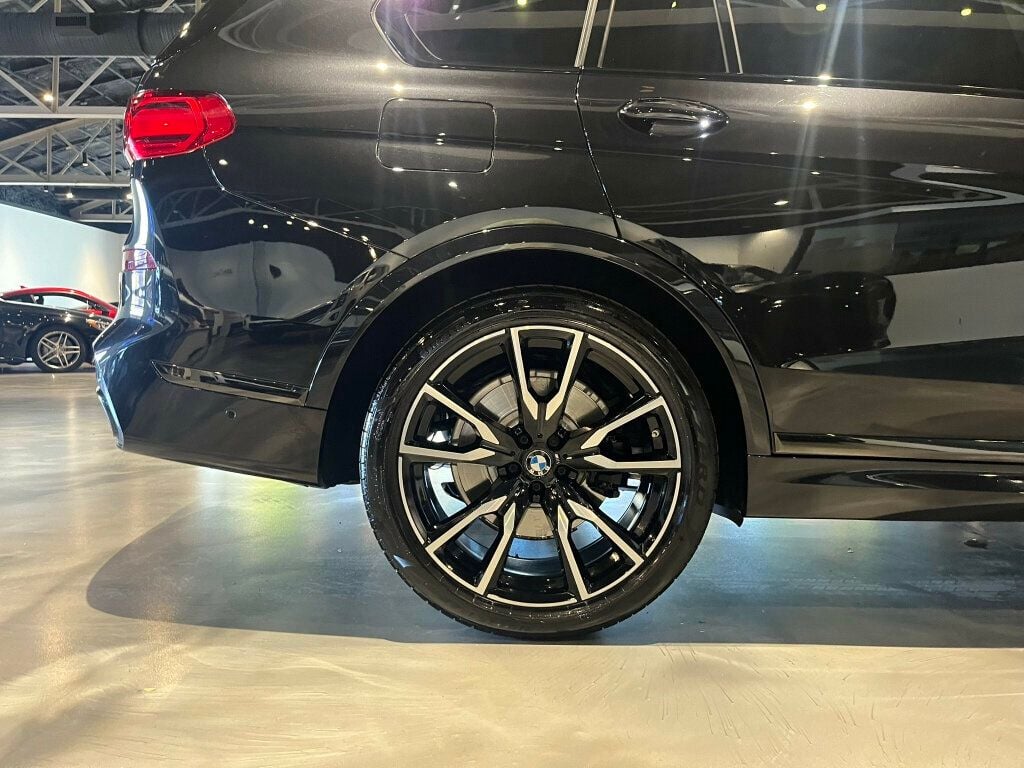 2021 BMW X7 CaptainsChairs/M SportPkg/DrivingAssistanceProPkg/ExecutivePkg - 22628787 - 32